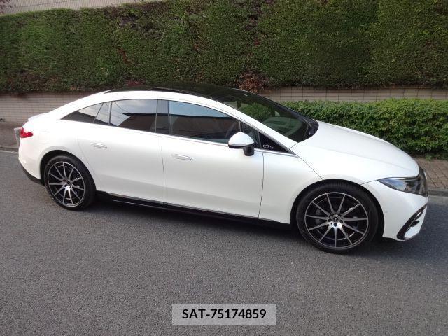 Mercedes Benz EQS 2023-01 208113-7