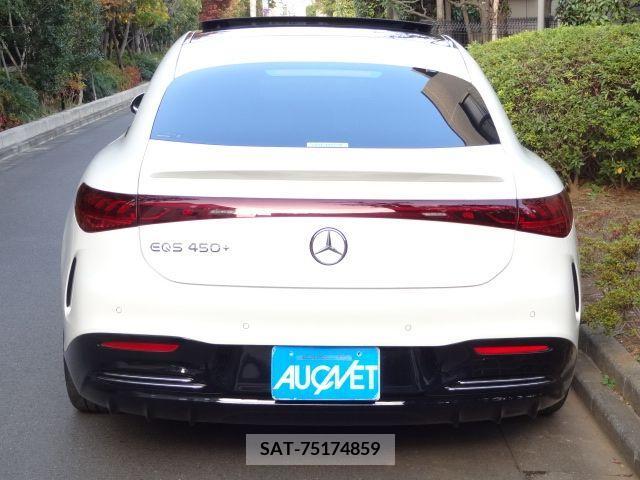 Mercedes Benz EQS 2023-01 208113-9