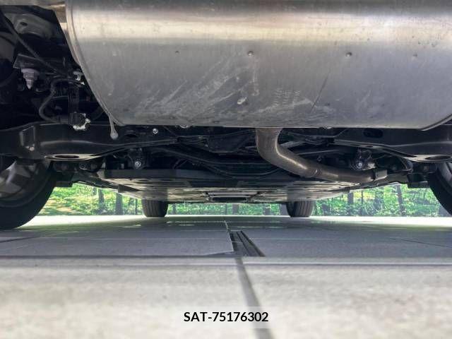 Toyota PRIUS PHV 2023-11 349622-19