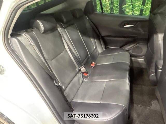 Toyota PRIUS PHV 2023-11 349622-9
