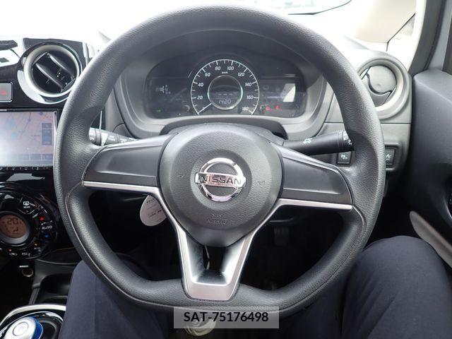 Nissan NOTE 2017-05 280089-7