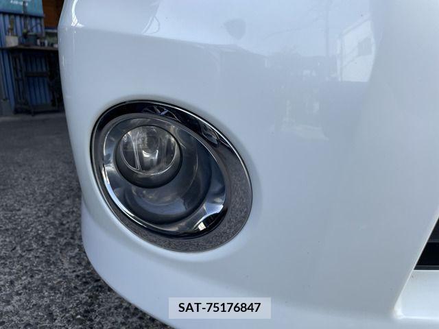 Nissan SERENA 2010-08 285261-14
