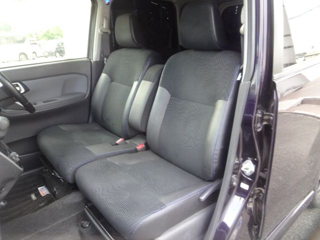 Daihatsu MOVE CUSTOM 2014-12 9330-6