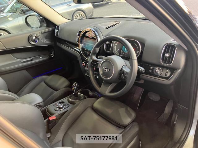 Bmw MINI 2023-04 213042-13