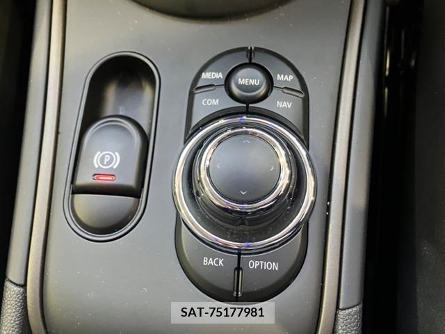 Bmw MINI 2023-04 213042-19