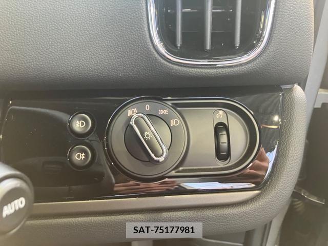 Bmw MINI 2023-04 213042-23