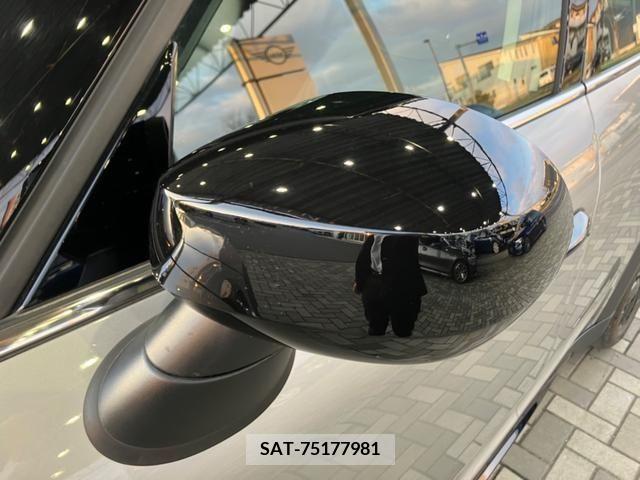 Bmw MINI 2023-04 213042-7