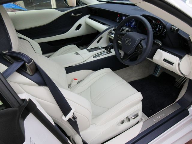 Lexus LC 2022-05 1758-21