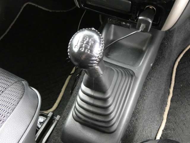 Suzuki JIMNY 2015-11 4686-13
