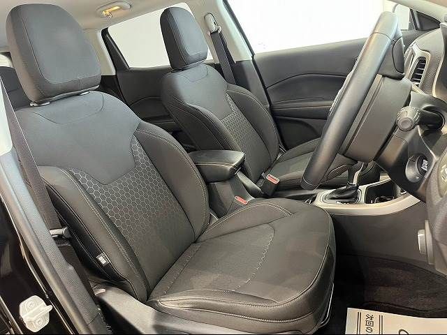 Jeep COMPASS 2018-04 10975-2