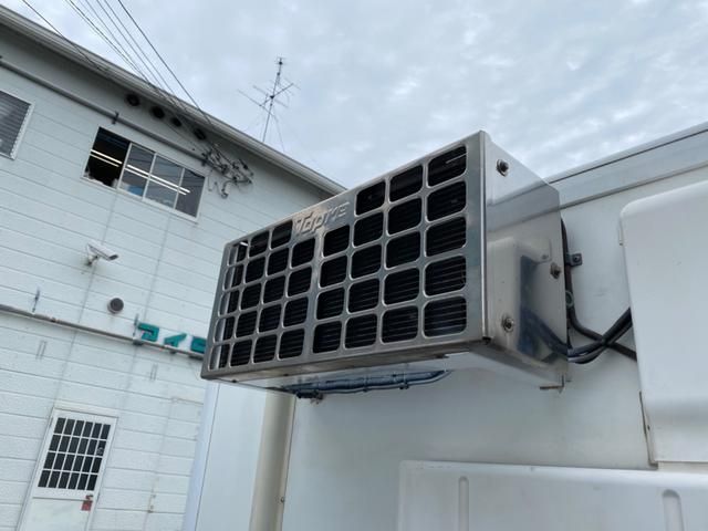 Isuzu ELF TRUCK 2012-07 12911-24