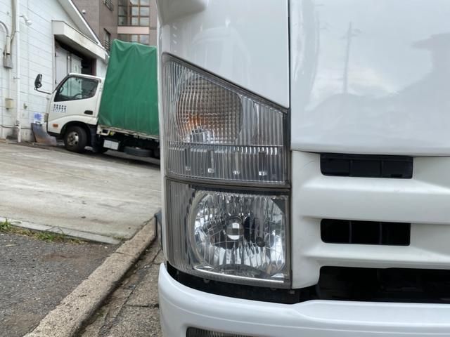 Isuzu ELF TRUCK 2012-07 12911-13