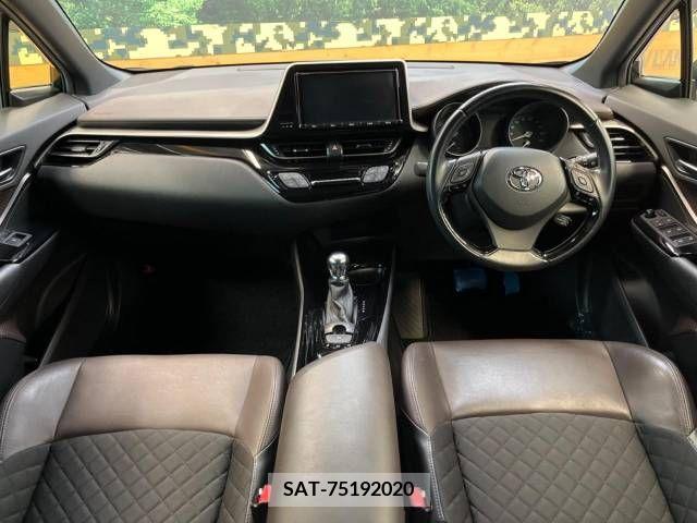 Toyota C-HR 2017-09 331255-1
