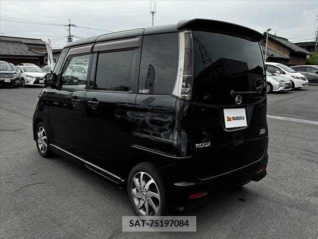 Nissan ROOX 2011-07 276090-12