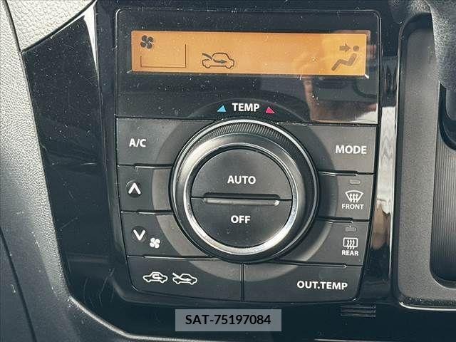 Nissan ROOX 2011-07 276090-5