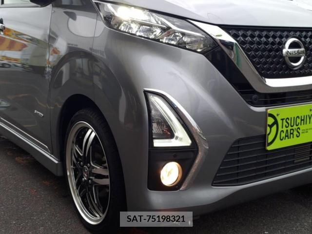 Nissan DAYZ 2019-11 353717-8