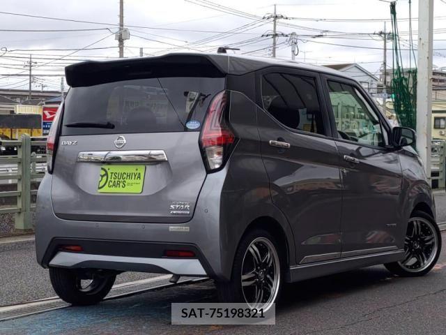 Nissan DAYZ 2019-11 353717-1
