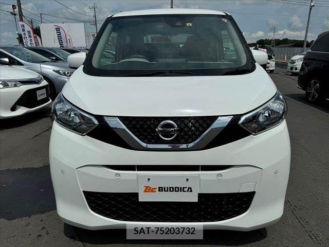 Nissan DAYZ 2019-06 353384-8