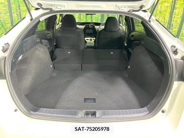 Toyota PRIUS 2017-03 281875-10