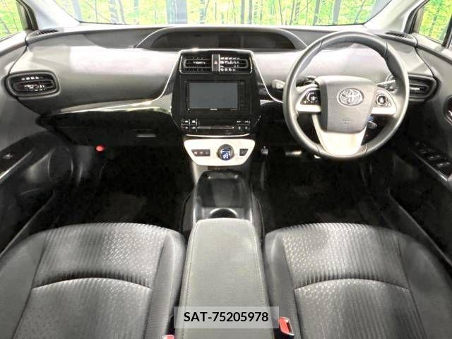 Toyota PRIUS 2017-03 281875-1