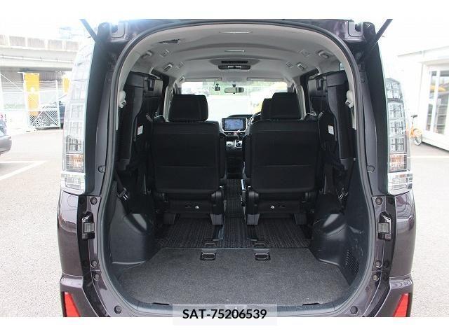Toyota VOXY 2014-02 245792-14