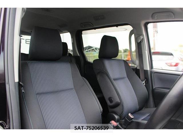Toyota VOXY 2014-02 245792-12
