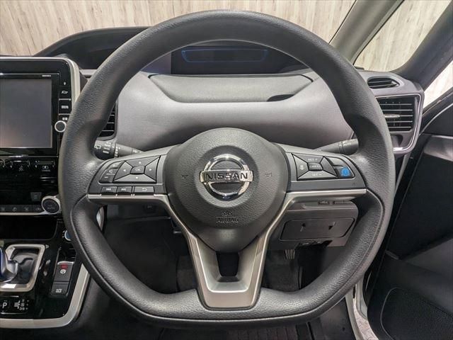 Nissan SERENA 2018-11 187650-26