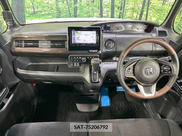 Honda N BOX CUSTOM 2019-07 229560-1