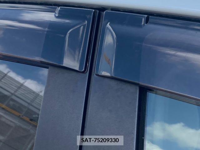 Toyota PRIUS 2013-08 282212-23