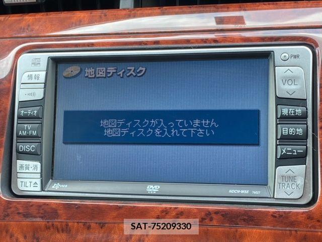 Toyota PRIUS 2013-08 282212-4