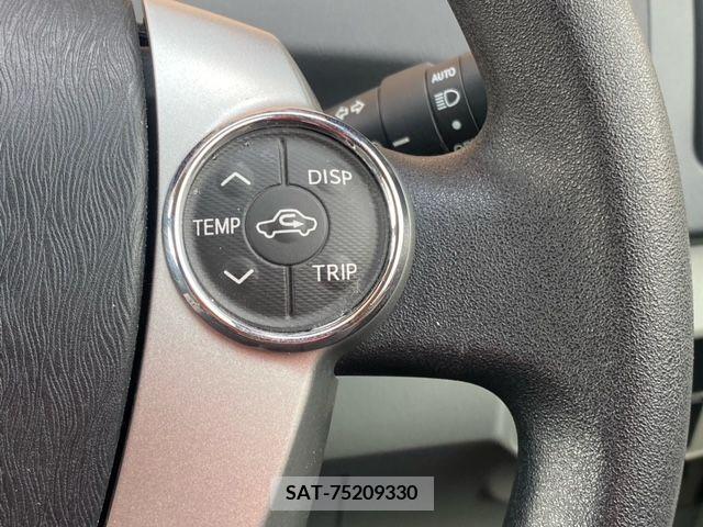 Toyota PRIUS 2013-08 282212-21