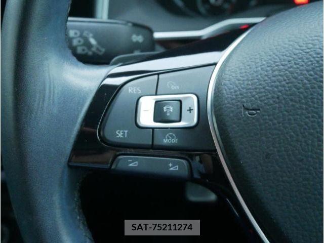 VolksWagen POLO 2018-03 370746-16