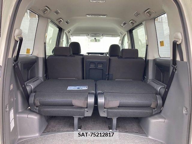 Toyota VOXY 2010-02 201823-17