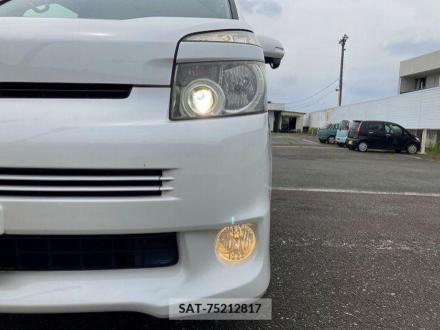 Toyota VOXY 2010-02 201823-25