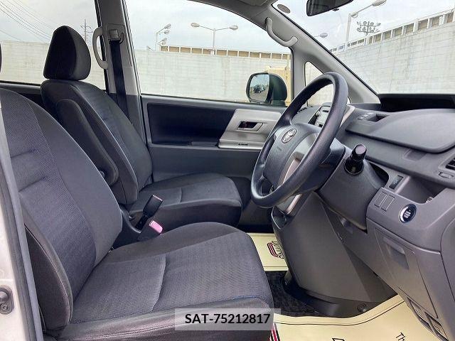 Toyota VOXY 2010-02 201823-12