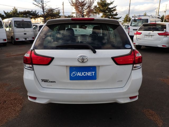 Toyota COROLLA FIELDER 2018-05 194655-6