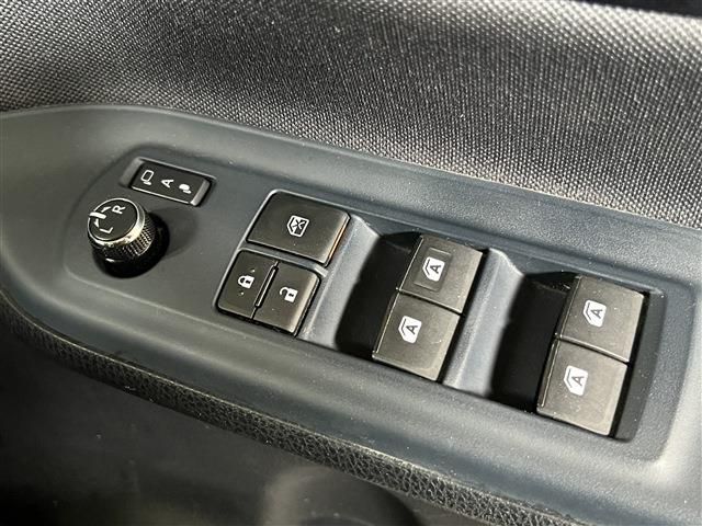 Toyota VOXY 2015-10 185410-29