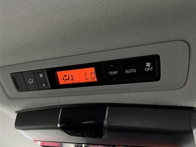 Toyota VOXY 2015-10 185410-28