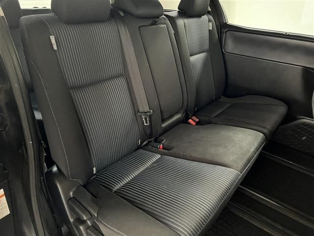 Toyota VOXY 2015-10 185410-14