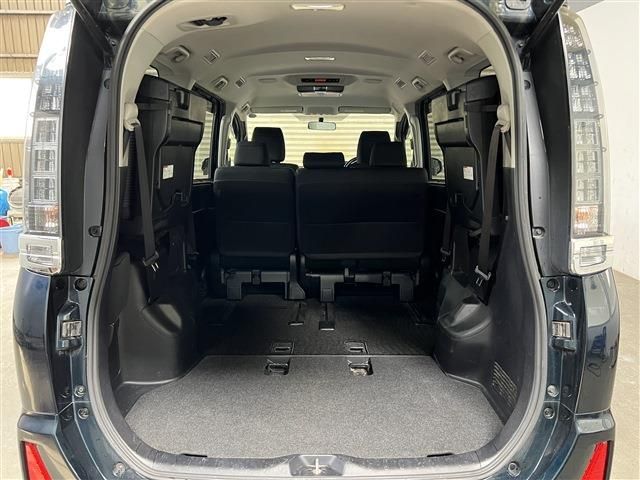 Toyota VOXY 2015-10 185410-20
