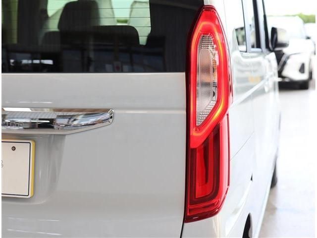 Honda N BOX 2023-05 190345-26