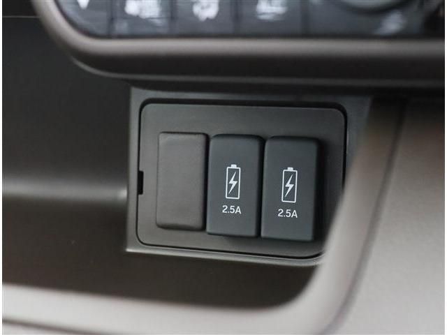 Honda N BOX 2023-05 190345-7