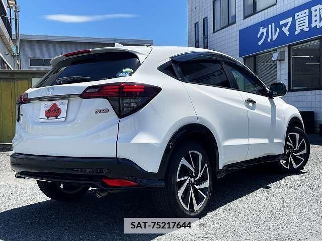 Honda VEZEL 2018-10 369922-2