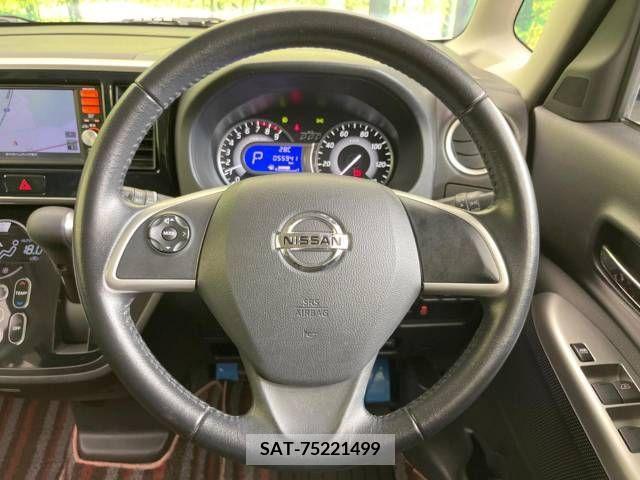 Nissan DAYZ 2015-09 359136-11