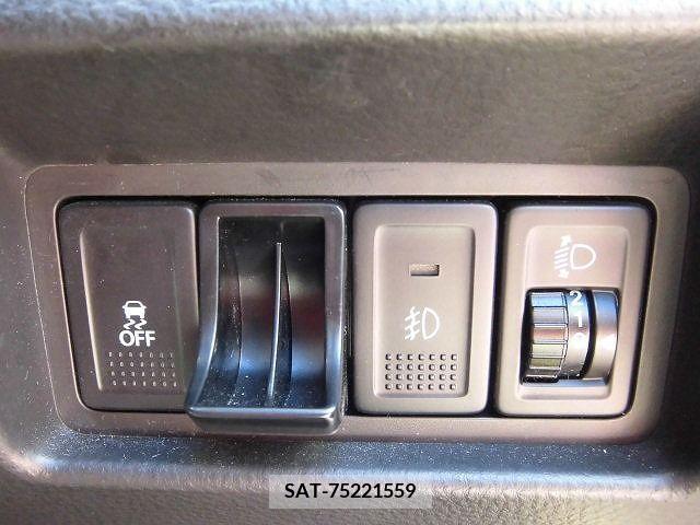 Suzuki SWIFT 2014-03 214889-24