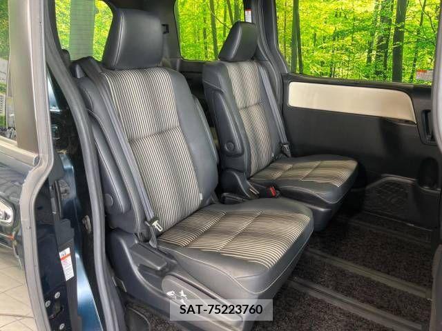 Toyota NOAH 2021-03 365147-9