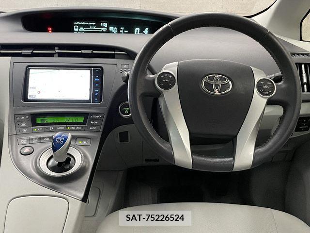 Toyota PRIUS 2011-09 281749-1
