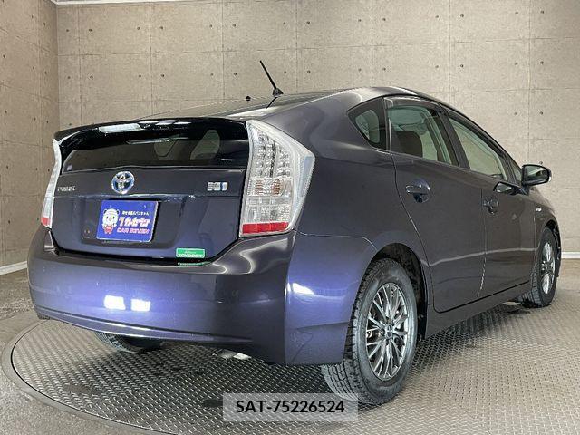 Toyota PRIUS 2011-09 281749-3