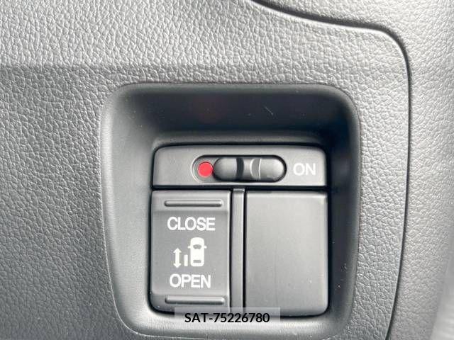 Honda N BOX 2015-09 306772-5