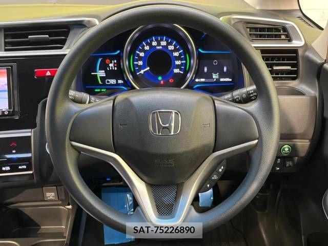 Honda FIT HYBRID 2015-06 350885-11